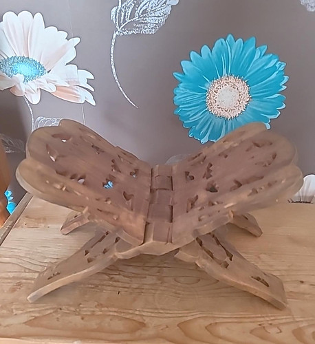 Foldable wooden book stand - wooden,